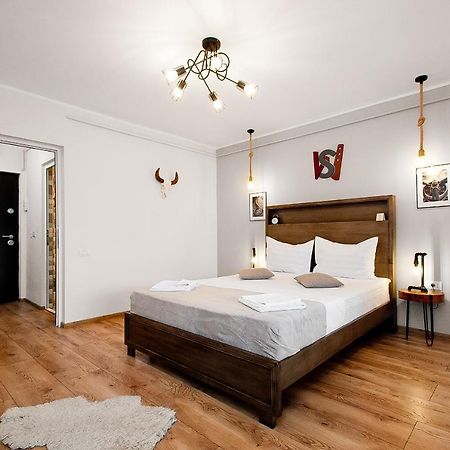 Wood&Steel Apartment Галац Екстер'єр фото